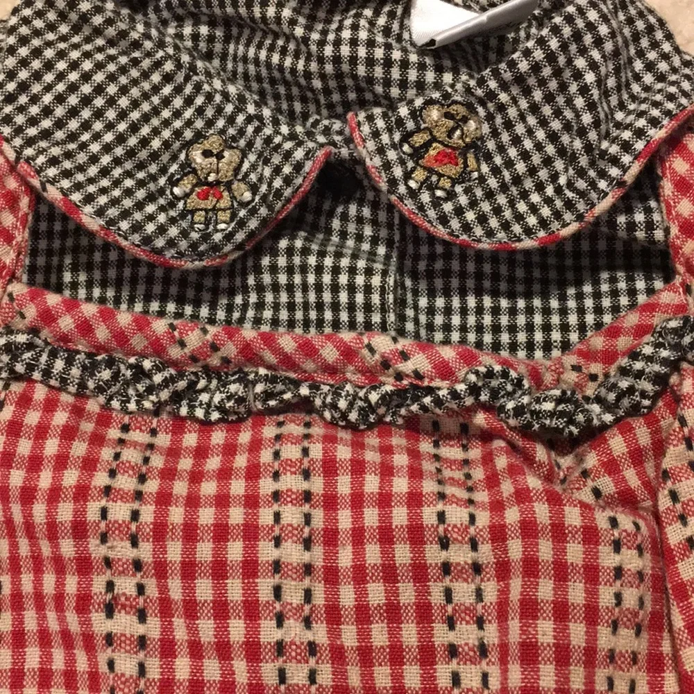 Zyno teddy bear shirt and overall outfit